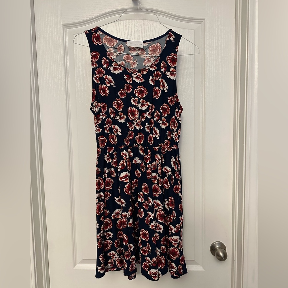 EUC French Grey dress size medium